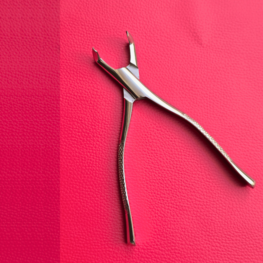 Right-Angle Forceps Small 7.5″