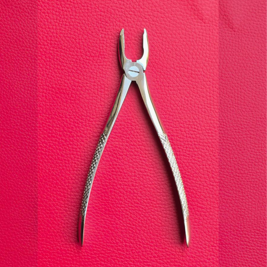 Curved Small Forceps 7″